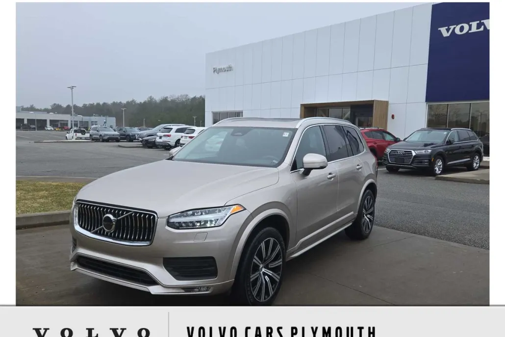 2023 Volvo XC90 B5 AWD Core photo 1