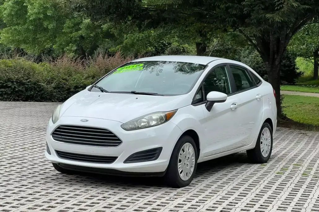 2018 Ford Fiesta S photo 1