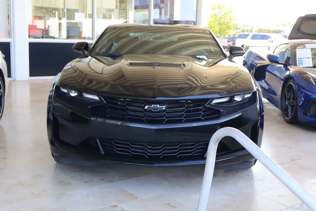 2023 Chevrolet Camaro LT1 photo 1