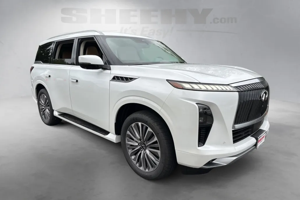 2026 Infiniti QX80 Luxe photo 1