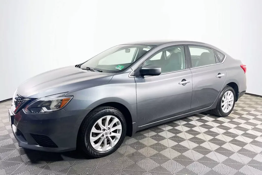 2019 Nissan Sentra SV photo 1