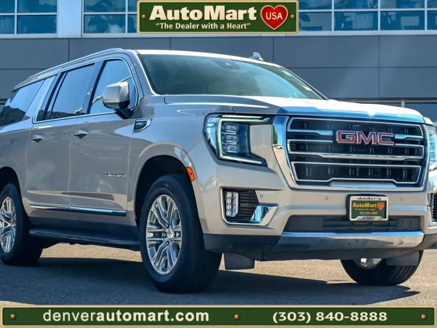 2023 Gmc Yukon XL SLT photo 1