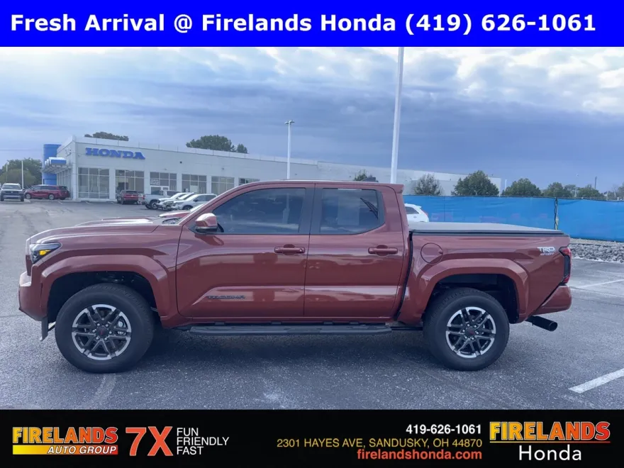 2025 Toyota Tacoma TRD Sport photo 1