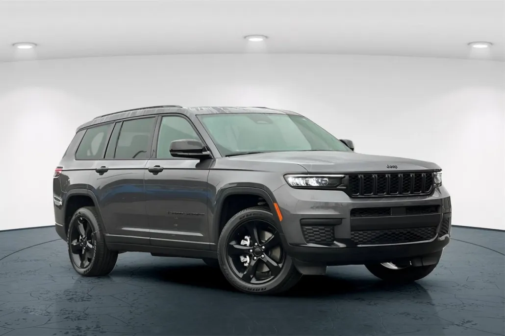 2024 Jeep Grand Cherokee Laredo photo 1