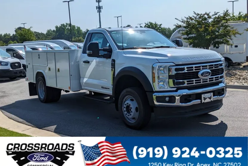 2025 Ford F-550 XL photo 1