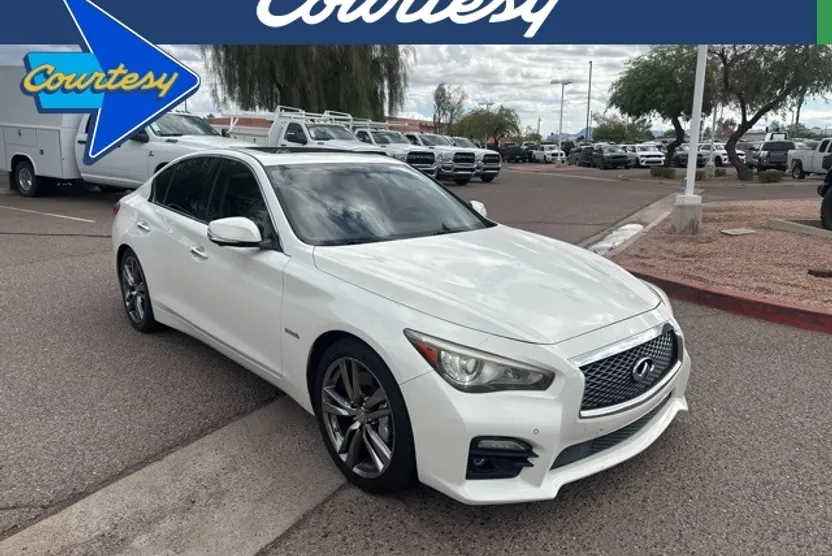 2014 Infiniti Q50 Hybrid Sport photo 1