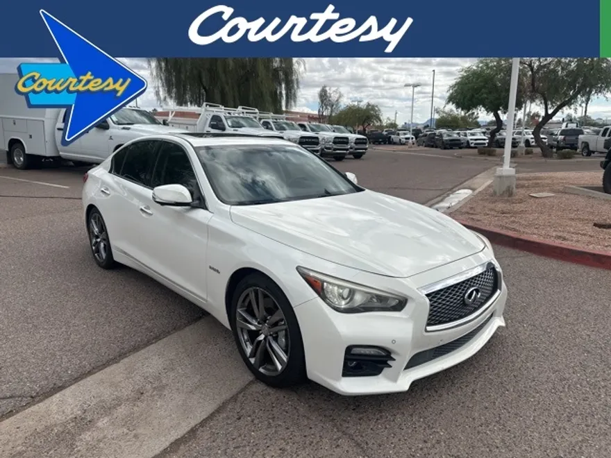 2014 Infiniti Q50 Hybrid Sport photo 1
