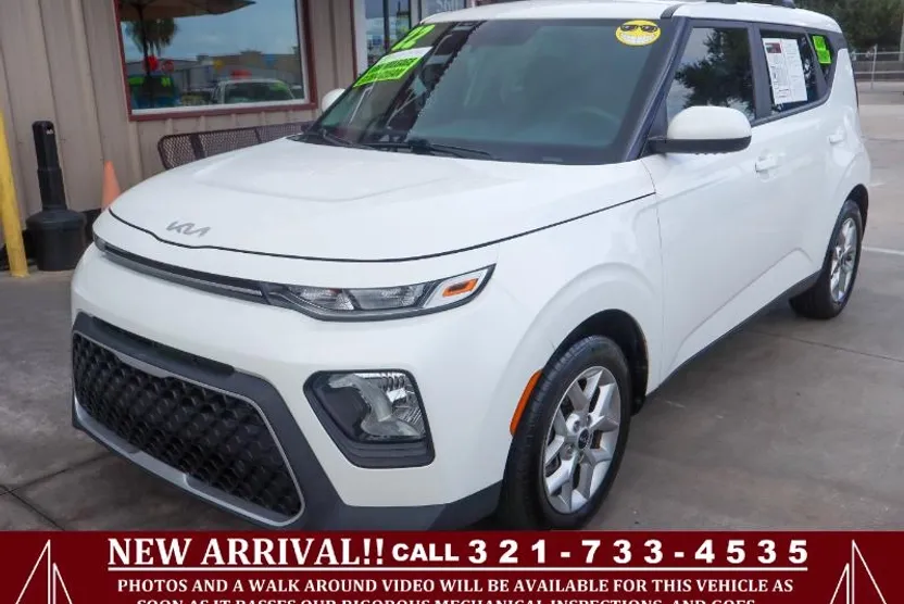 2022 Kia Soul LX S X-Line photo 1
