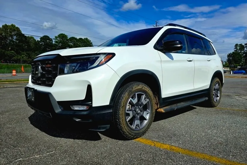 2022 Honda Passport TrailSport photo 1