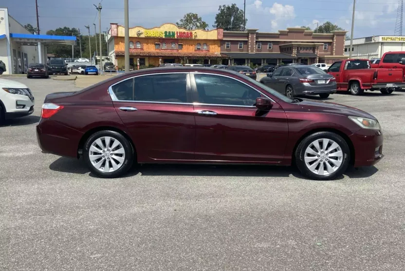 2013 Honda Accord EX photo 1