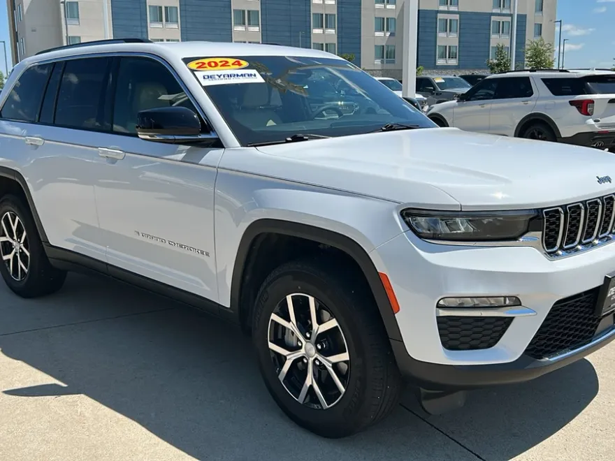 2024 Jeep Grand Cherokee Limited photo 1