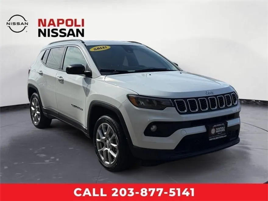 2024 Jeep Compass Latitude Lux photo 1