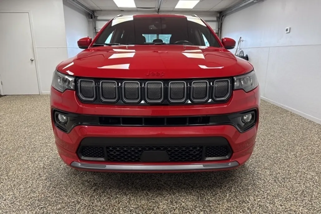 2022 Jeep Compass Limited photo 1