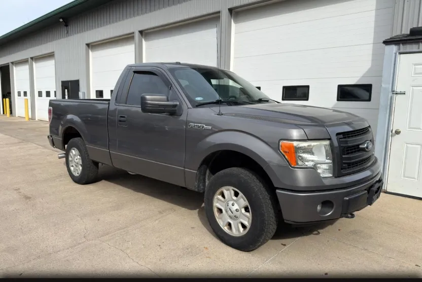 2013 Ford F-150 photo 1