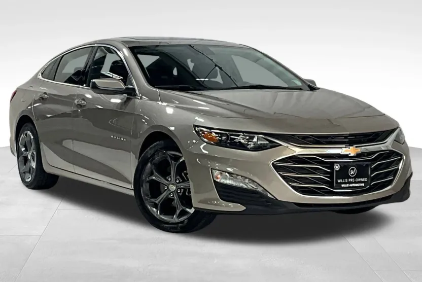 2024 Chevrolet Malibu 1LT photo 1