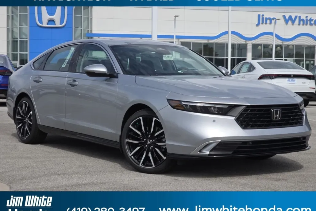 2025 Honda Accord Hybrid Touring photo 1
