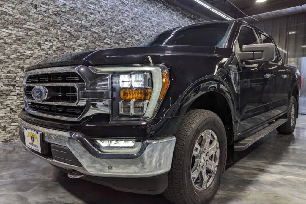 2021 Ford F-150 XLT photo 1