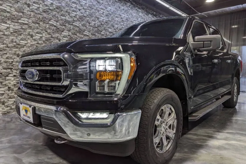 2021 Ford F-150 XLT photo 1