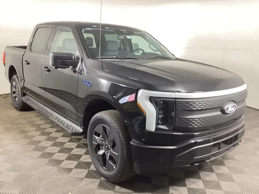 2025 Ford F-150 Lightning photo 1