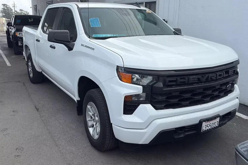 2022 Chevrolet Silverado 1500 Custom photo 1