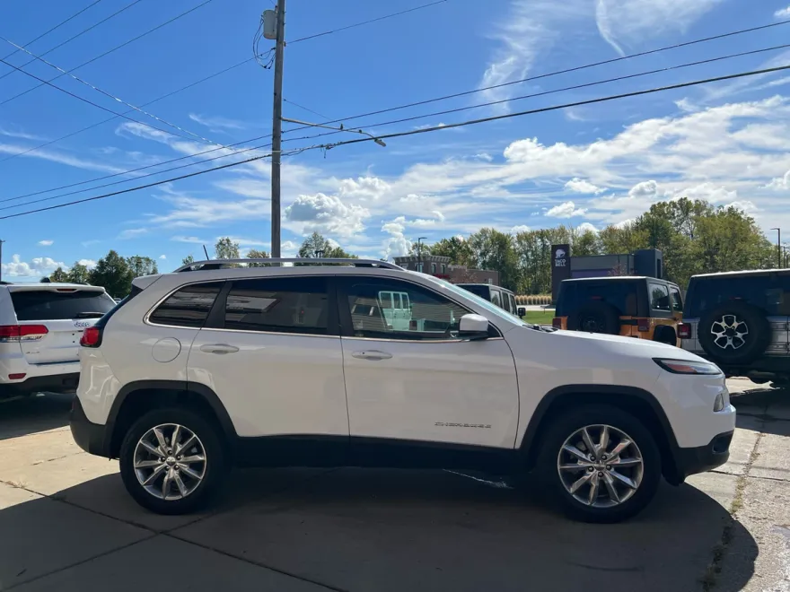 2017 Jeep Cherokee Limited photo 1