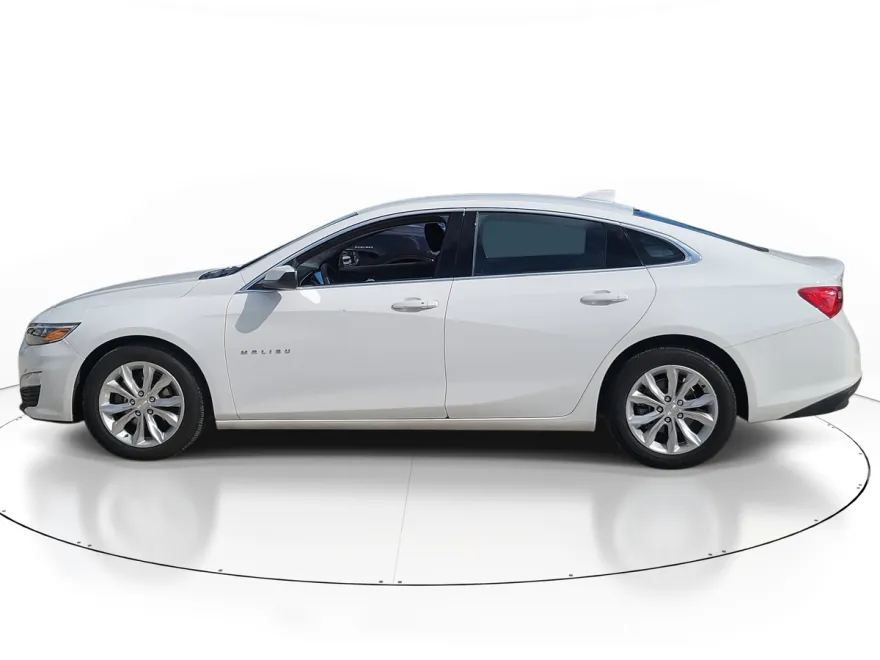 2024 Chevrolet Malibu 1LT photo 1