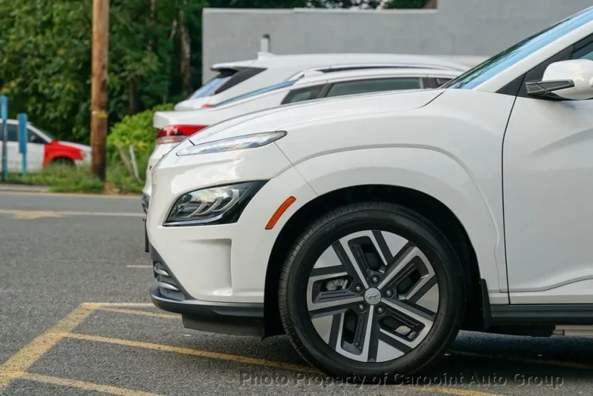 2022 Hyundai Kona Electric Limited photo 1