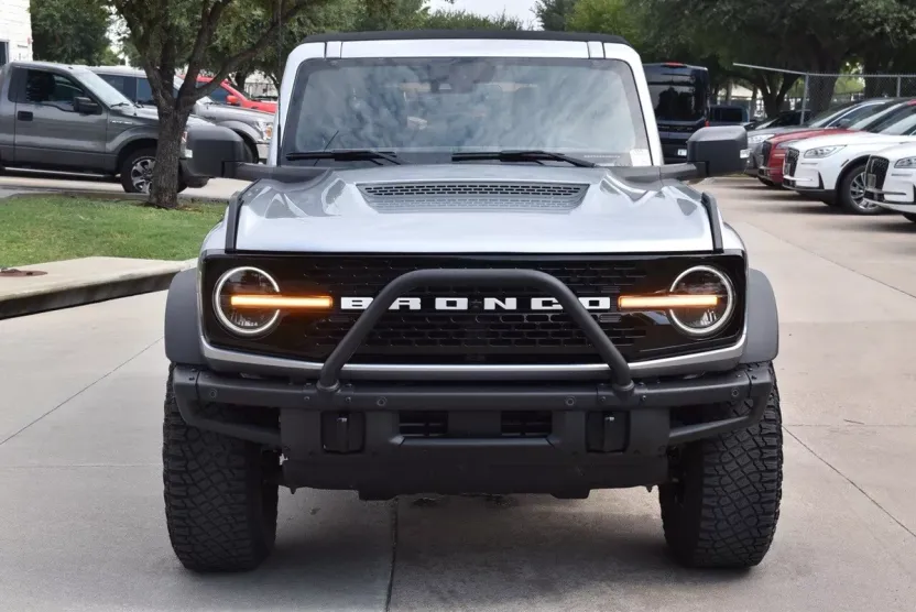 2023 Ford Bronco Wildtrak photo 1