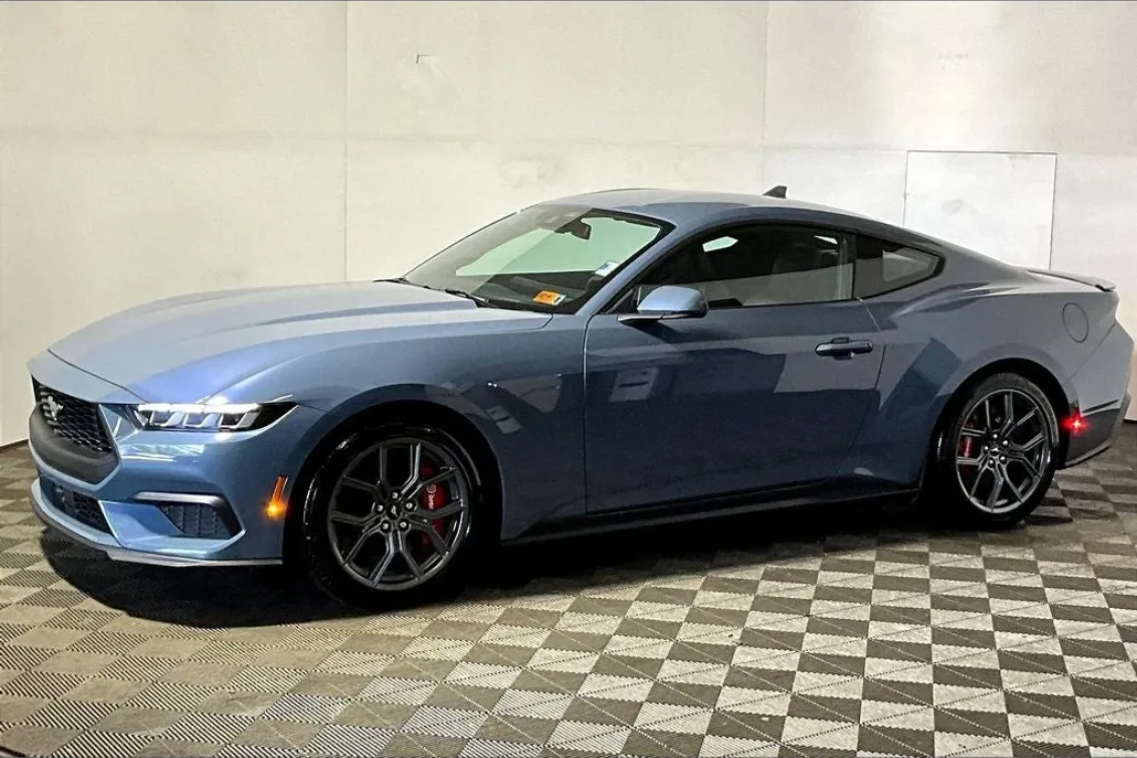 2024 Ford Mustang EcoBoost Premium photo 1