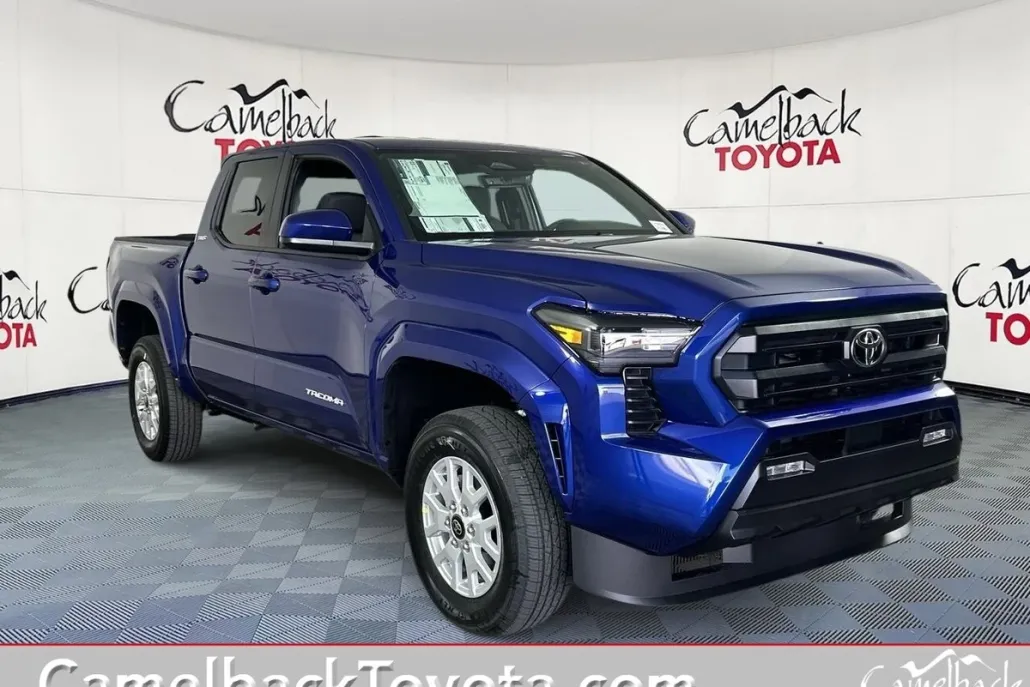 2025 Toyota Tacoma SR5 photo 1