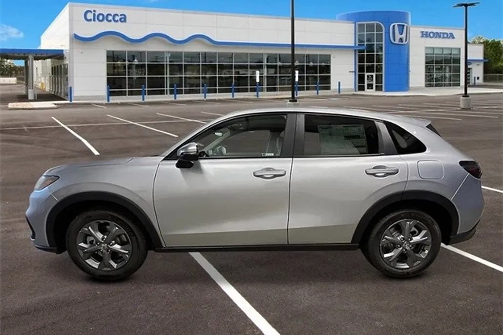 2026 Honda HR-V LX photo 1