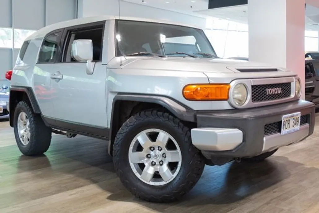 2007 Toyota FJ Cruiser Base photo 1