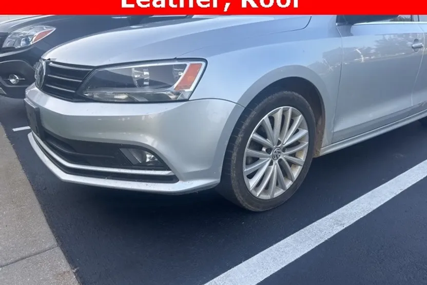 2016 Volkswagen Jetta 1.8T SEL photo 1