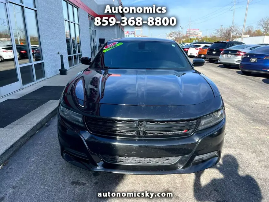 2019 Dodge Charger SXT photo 1