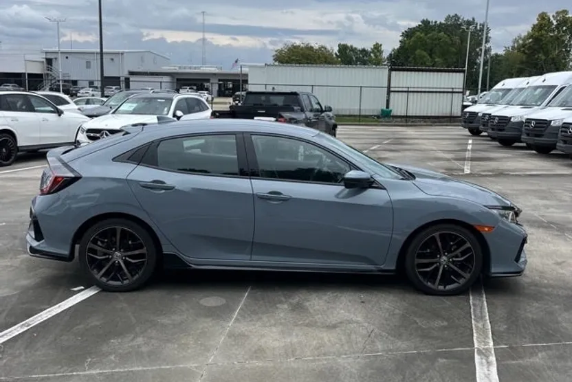 2021 Honda Civic Sport photo 1