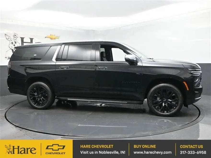 2025 Chevrolet Suburban Premier photo 1