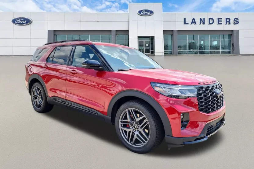 2025 Ford Explorer ST photo 1