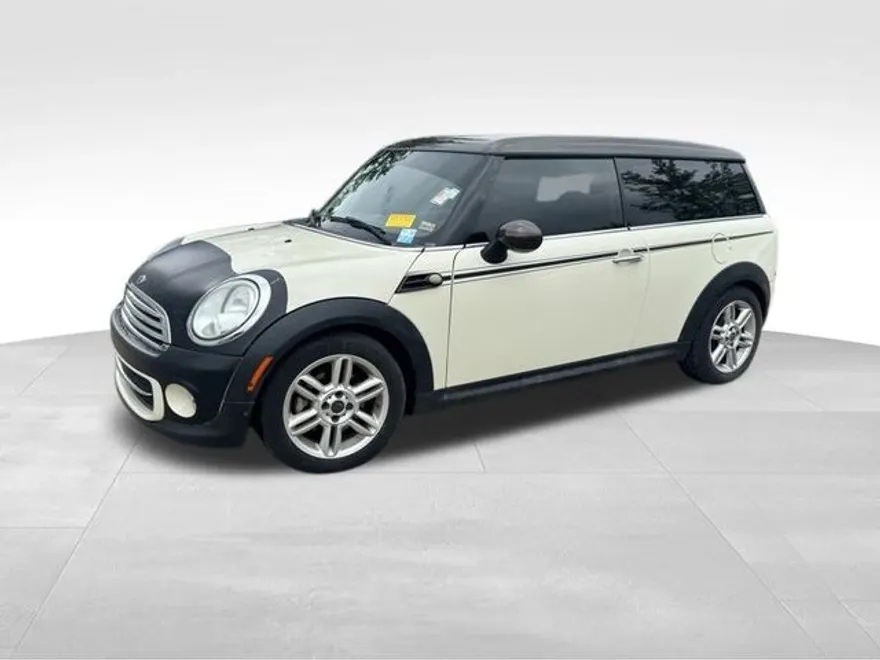 2013 Mini Clubman Base photo 1