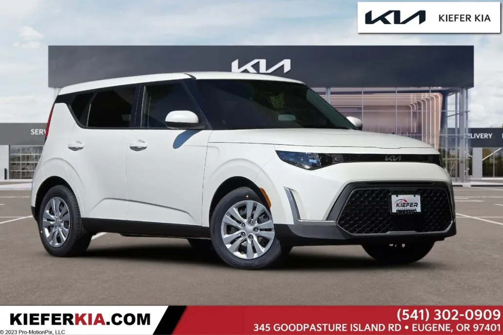 2025 Kia Soul LX photo 1