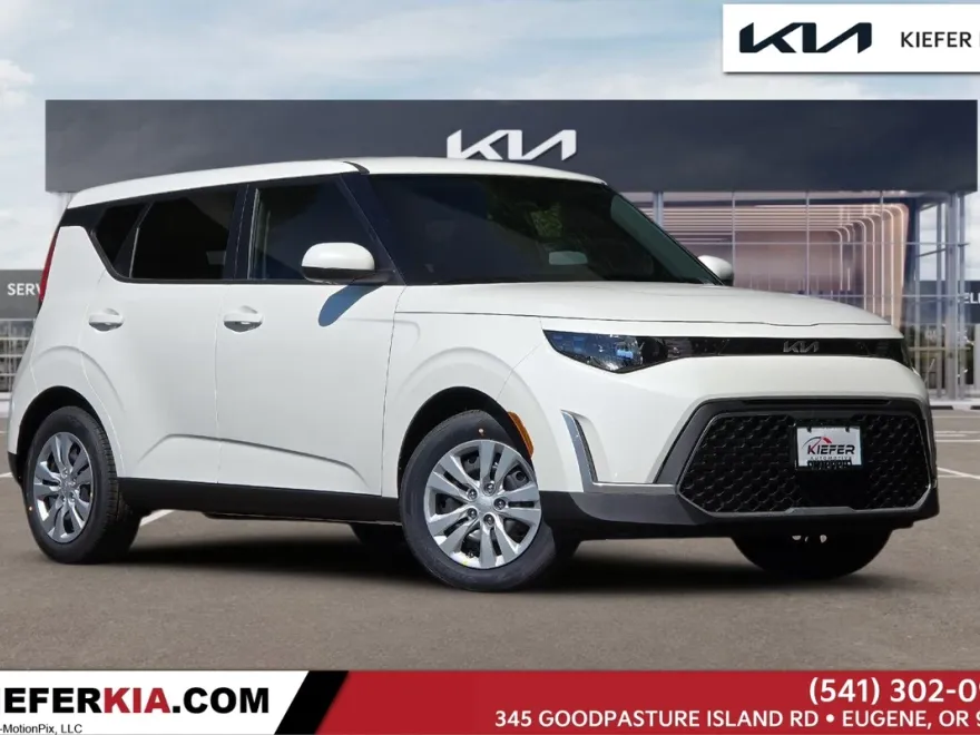 2025 Kia Soul LX photo 1