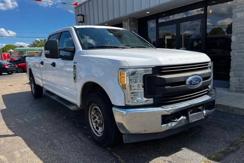 2017 Ford F-250 XL photo 1