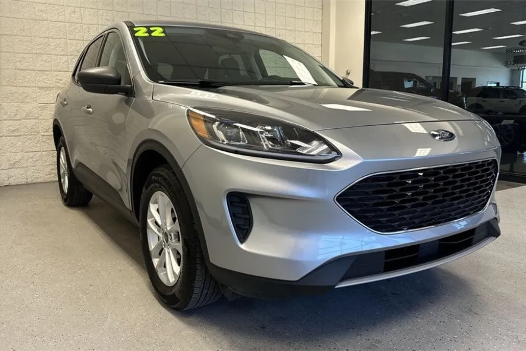 2022 Ford Escape SE photo 1