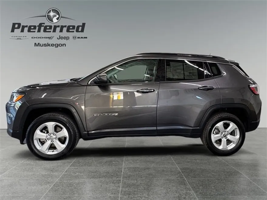 2019 Jeep Compass Latitude photo 1
