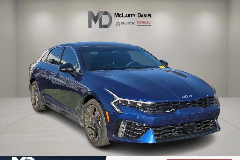 2025 Kia K5 GT-Line photo 1
