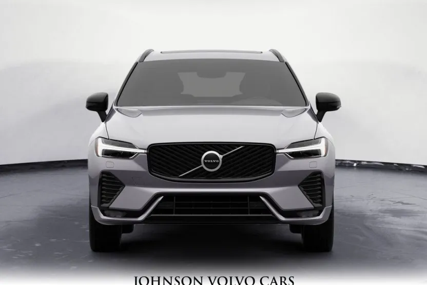 2026 Volvo XC60 B5 Core photo 1
