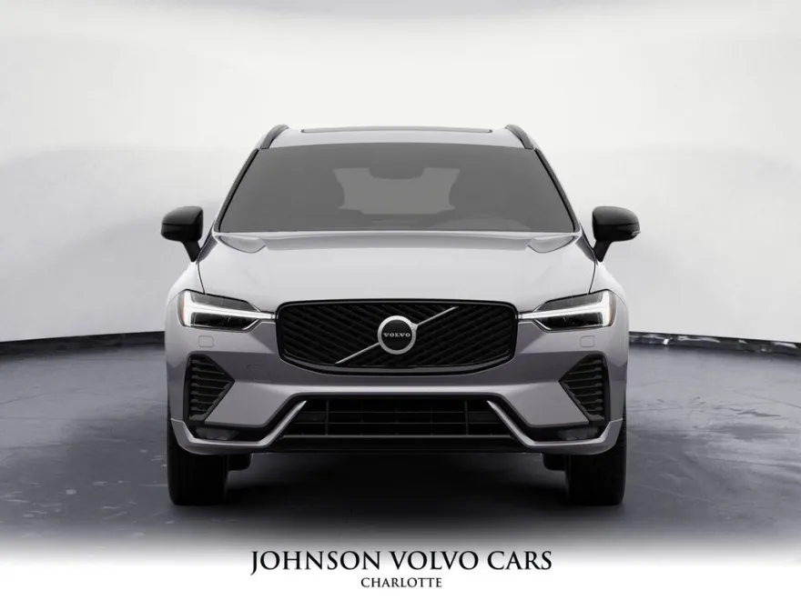 2026 Volvo XC60 B5 Core photo 1