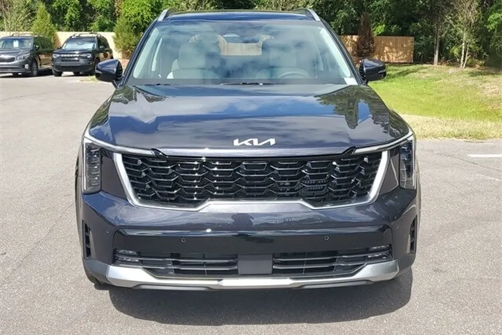 2025 Kia Sorento EX photo 1