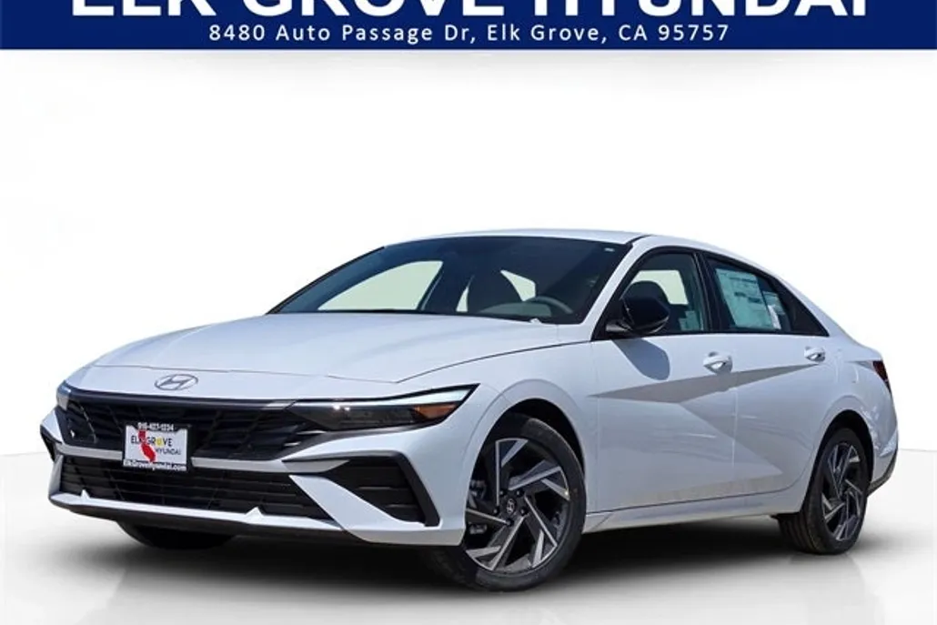 2025 Hyundai Elantra SEL Sport photo 1