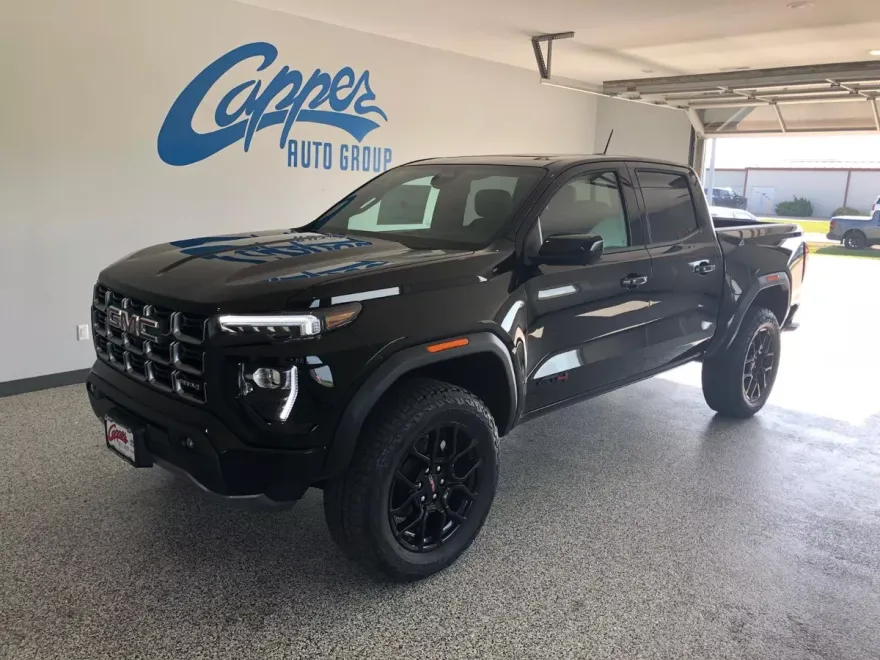 2025 Gmc Canyon AT4 photo 1