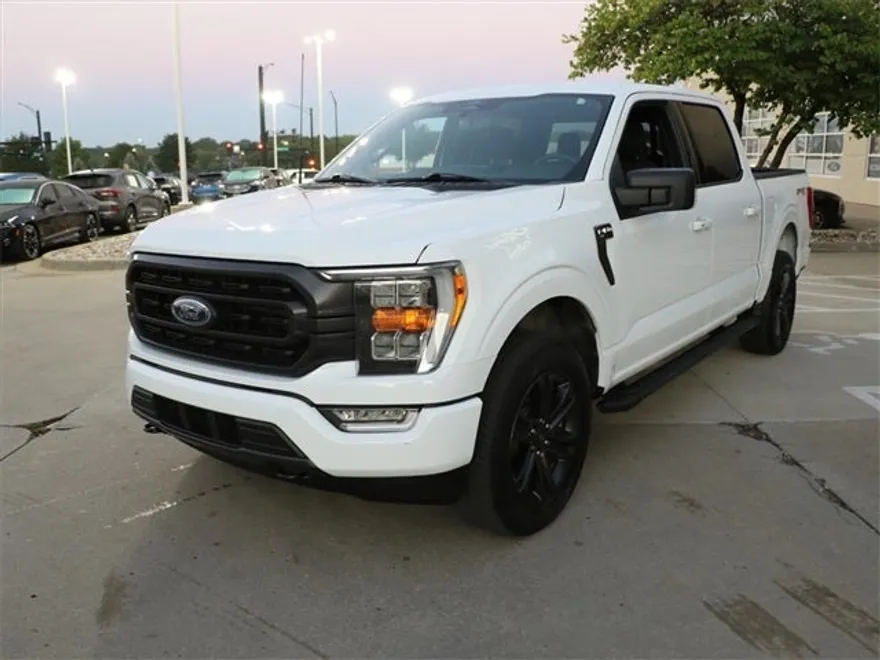 2022 Ford F-150 XLT photo 1